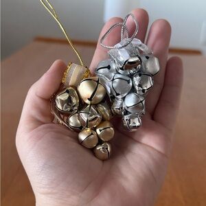 2pcs Jingle Bell Christmas Tree Ornaments Vintage Gold and Silver Toned